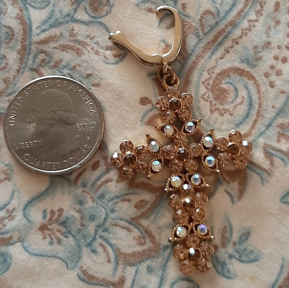 Premier Designs Rhinstone Cross - Picture 3 of 4